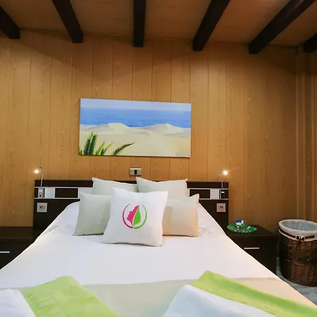 La Linde Heated Pool * 摩亚